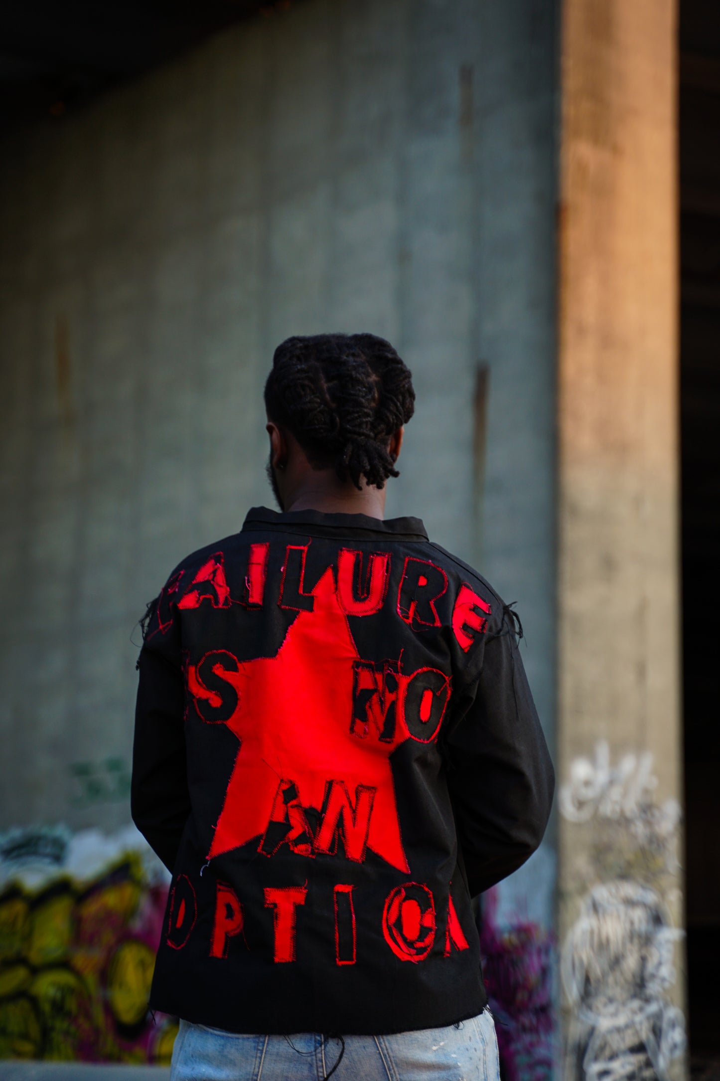 FINAO BLACK & RED